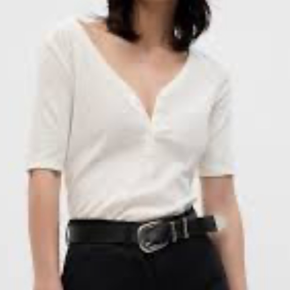 GAP ribbed Henley t-shirt